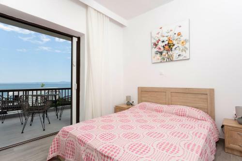 Houseloft Horizon Seafront Pefkochori