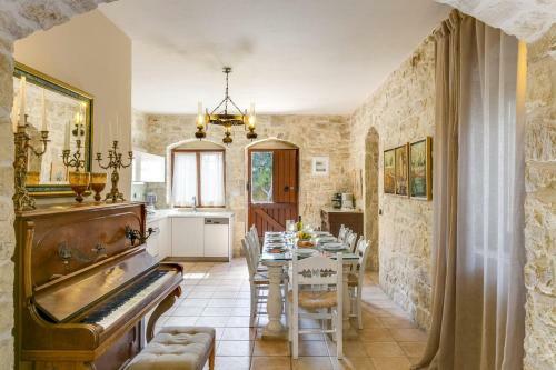 Villa Vincenzos By Villa Plus