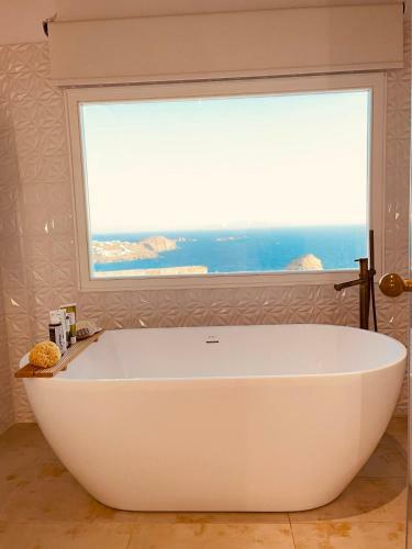Villa Birdhouse Private Luxury Suite