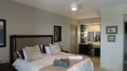 Villa El Aquila - The Complete Residence