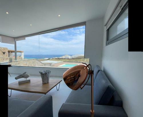 Frankie?s Sunrise Villa