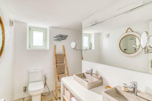 Villa L�fos - Jacuzzi And View