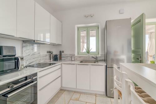 Villa L�fos - Jacuzzi And View