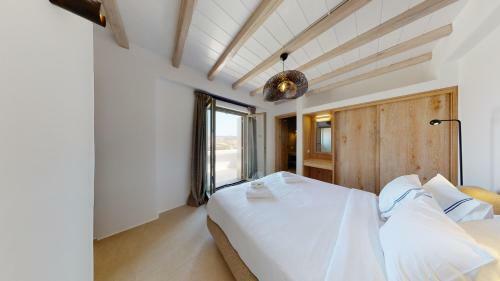 The Mykonist Panormos Exclusive Villas & Suites