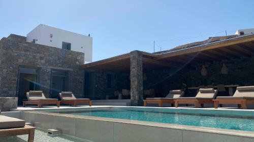 The Mykonist Panormos Exclusive Villas & Suites
