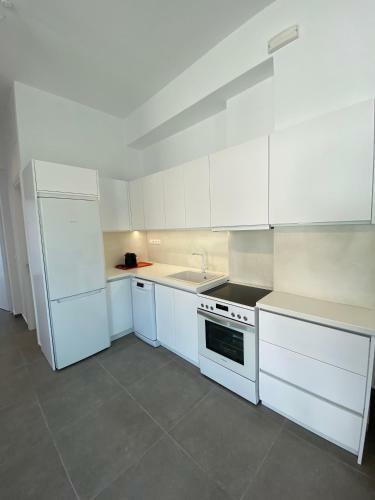 Lefko Apartments