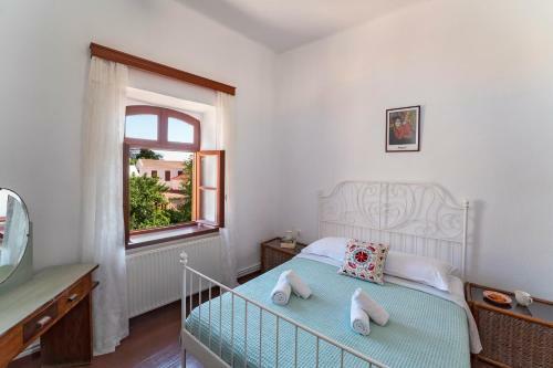 Traditional 3 Bedroom House In The Old Town