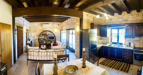 Peaceful Villa With Private Pool In Possidi