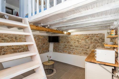Pefkias Tiny Cottage