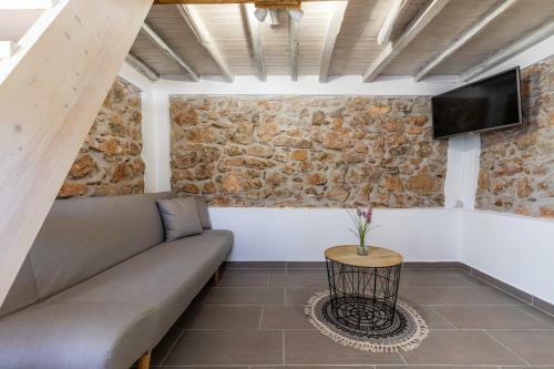 Pefkias Tiny Cottage
