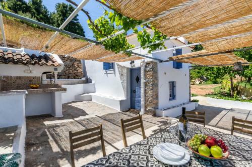 Pefkias Tiny Cottage