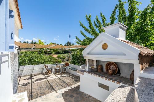 Pefkias Tiny Cottage