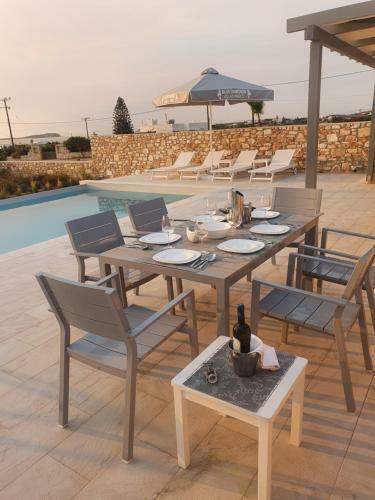 Blue Diamonds Villas Paros
