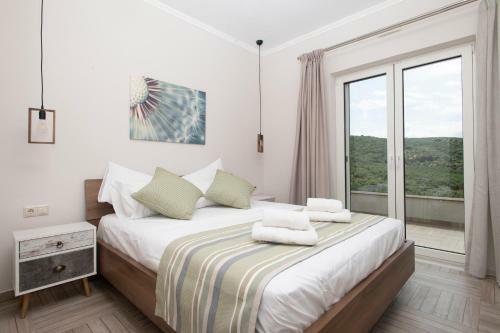 Apartamento Alma Hills Gialova