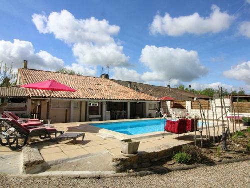 G�te C�zac, 4 Pi�ces, 6 Personnes - Fr-1-440-3