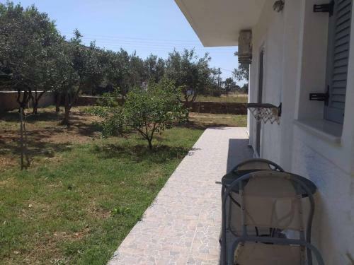 Androshouses - Agios Petros Beach Apartments