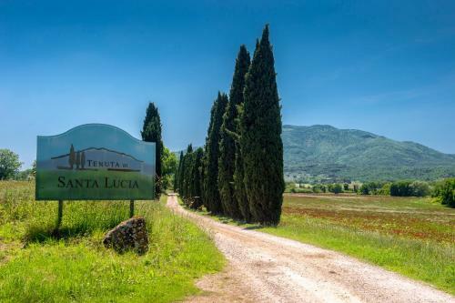 Agroturismo Tenuta Di Santa Lucia