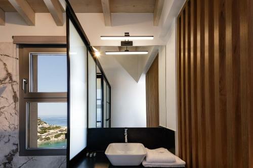 Villa Ligaria Pinnacle