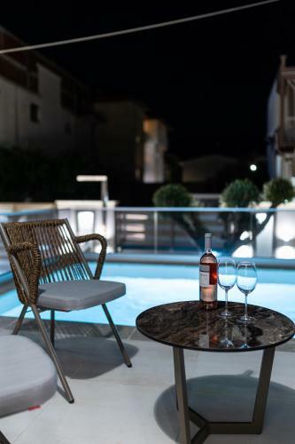 Ammos Luxury Apartments