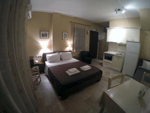 Hostal Maistros Studios