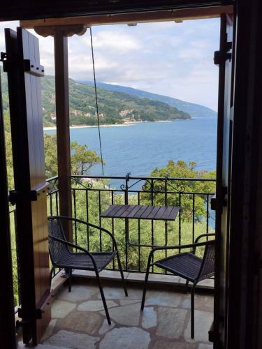 Hostal Maistros Studios