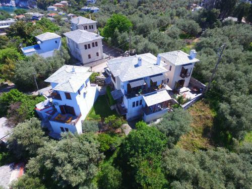 Hostal Maistros Studios