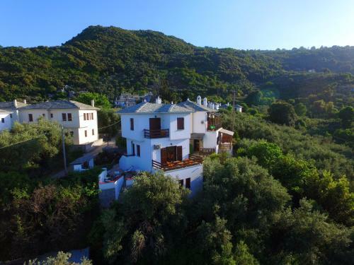 Hostal Maistros Studios