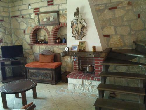Kleio`s House