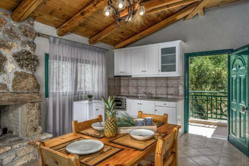Anatoli Apartments