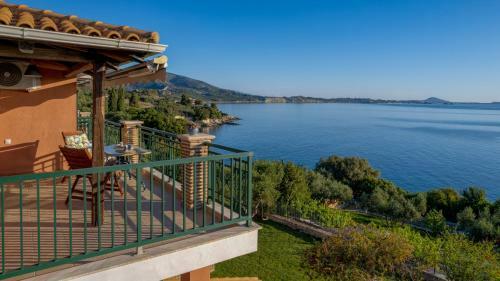 Anatoli Apartments