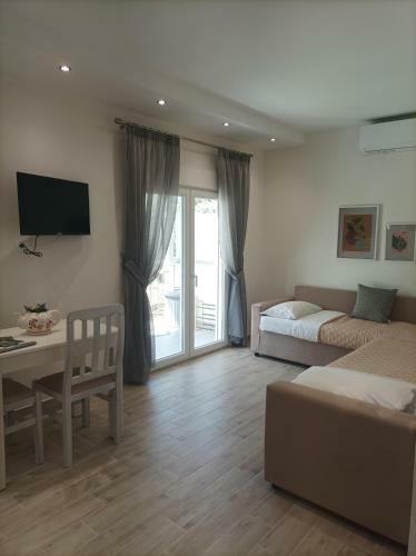 Villa Christos