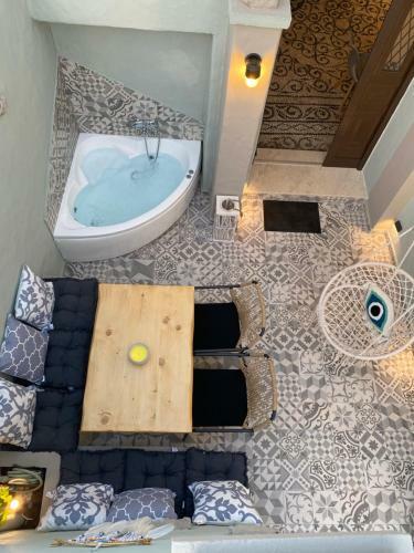 Apartamento Kyrangelo Traditional House With Outdoor Jacuzzi