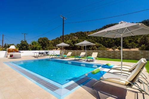 Villa Paleos Evergreen By Villa Plus