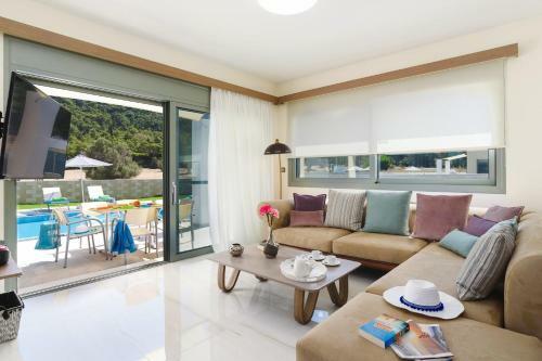 Villa Paleos Evergreen By Villa Plus