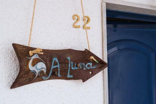 Aluna Lagoon House