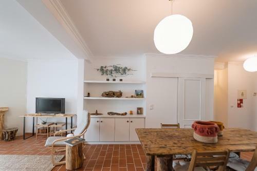 Aluna Lagoon House