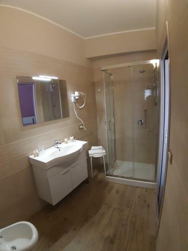 Hostal Camera Tripla Sarahouse Giardini Naxos