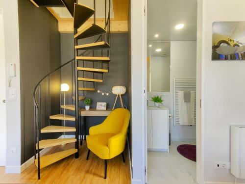 Apartamento Coutinho - Centro Cidade Com Varanda