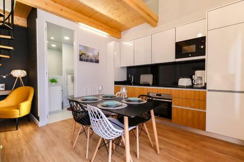Apartamento Coutinho - Centro Cidade Com Varanda