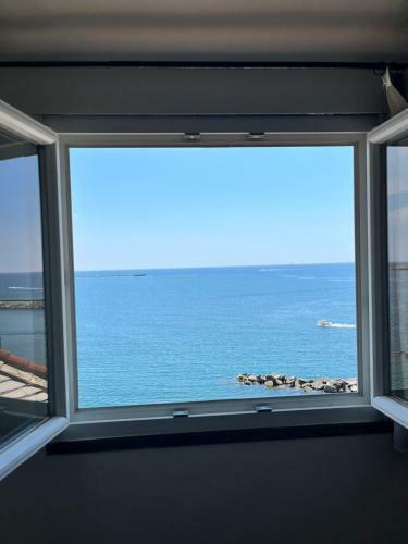 Brand New Apartment With Seaview & Private Parking