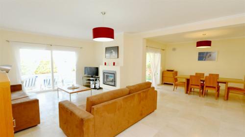 Villa Bolivia Cd 236, Sleeps 8 With Private Pool