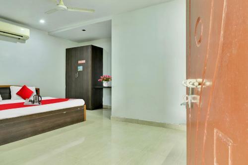 Oyo 91078 Hotel Orange