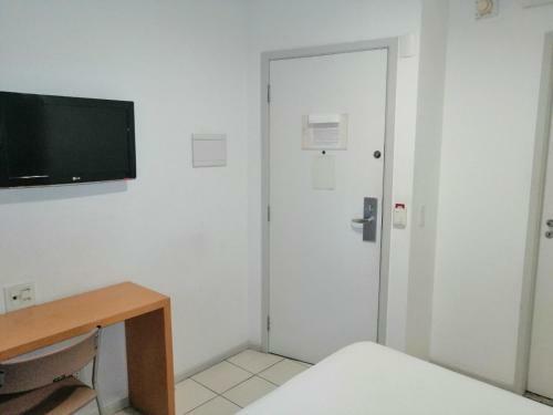Condom�nio Bristol Praia Do Canto Apart Hotel