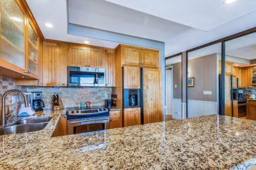 Papakea L-206 By Maui Life Realty