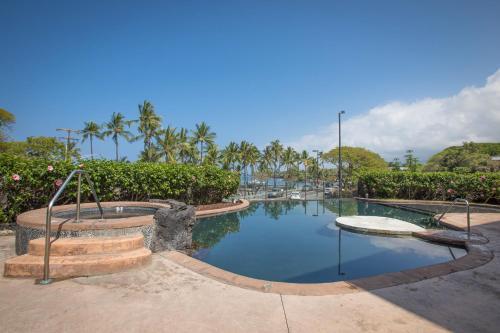 Kahalu'u Beach Villas 1-203