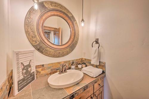 Luxury Lakeside Villa With Game Room Near Dtwn