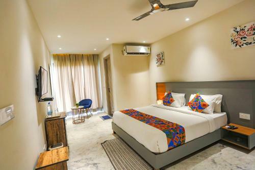 Hotel Fabexpress Aroma Corporate Suites