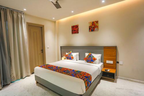 Hotel Fabexpress Aroma Corporate Suites