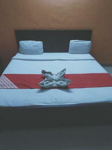 Golden Cherry Hotel