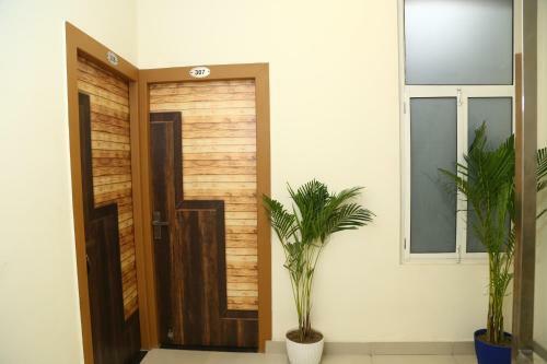 Hotel Aanya Suites At Sector 62
